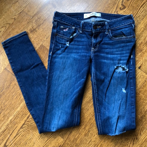 Hollister Denim - Hollister Jeans size 3R skinny destroyed